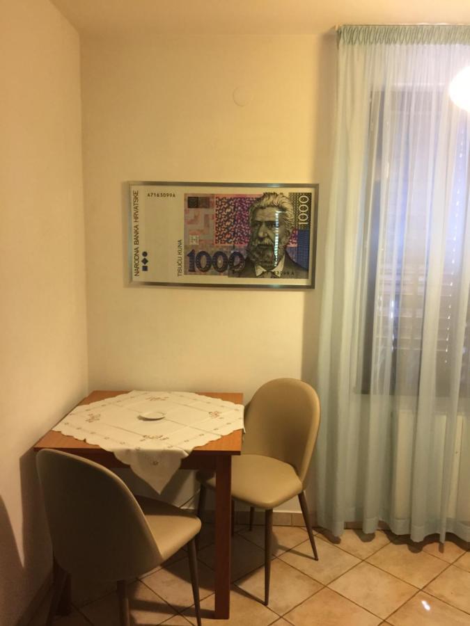 Vacation Home Lucija Slatina  外观 照片