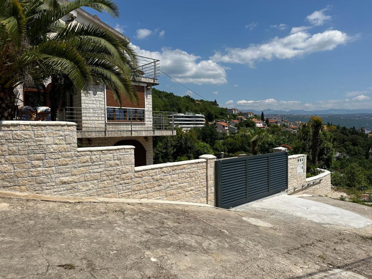 Vacation Home Lucija Slatina  外观 照片