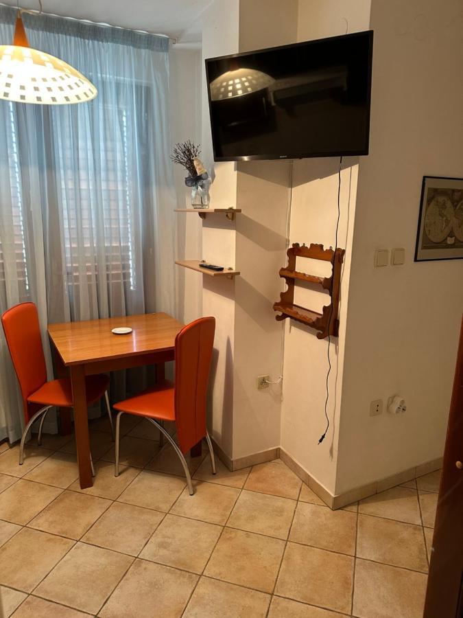 Vacation Home Lucija Slatina  外观 照片
