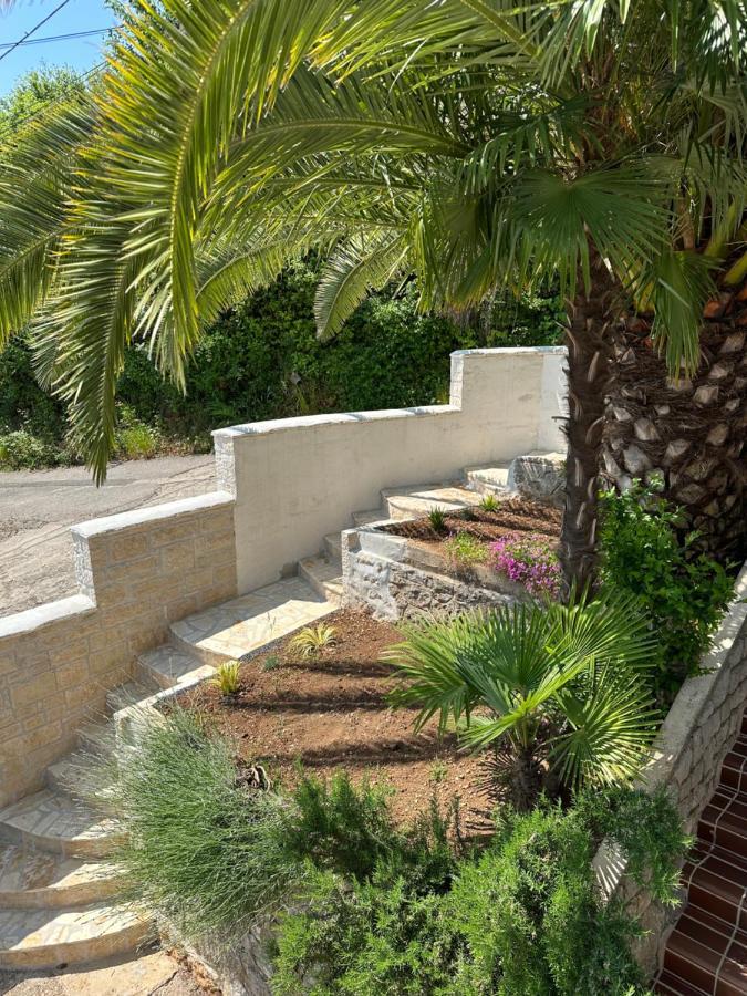 Vacation Home Lucija Slatina  外观 照片
