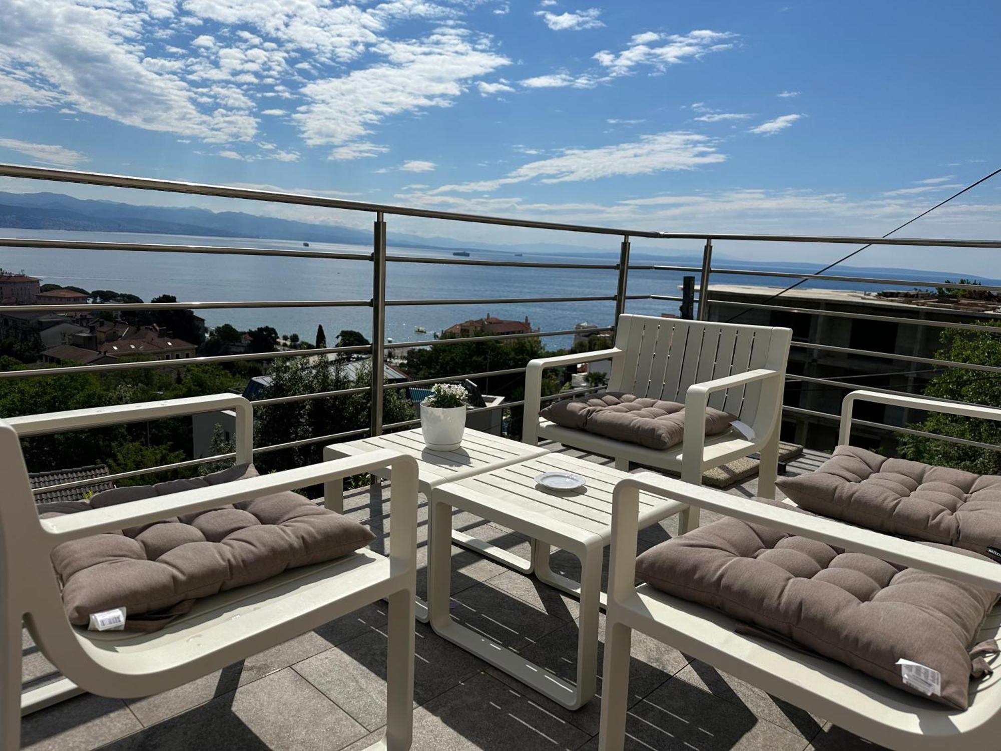 Vacation Home Lucija Slatina  外观 照片