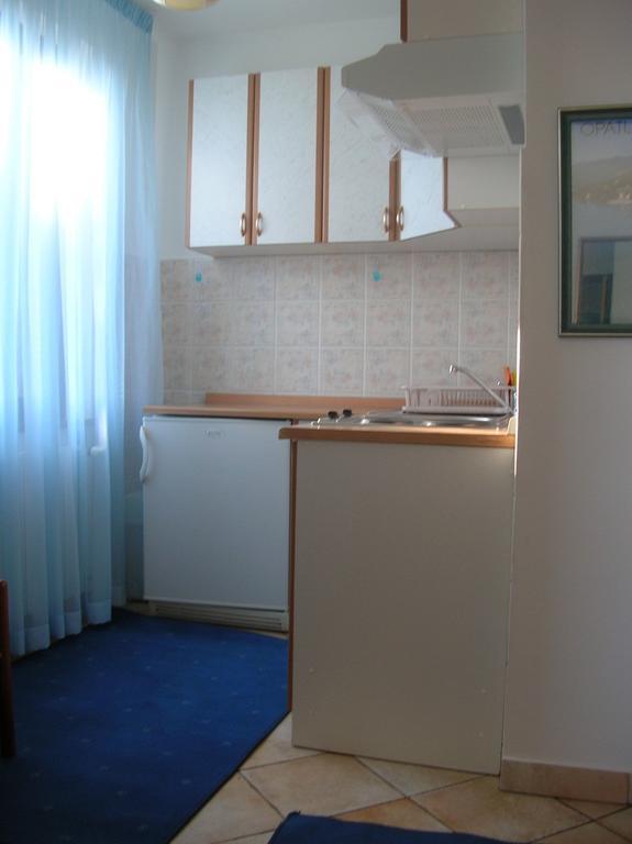 Vacation Home Lucija Slatina  外观 照片