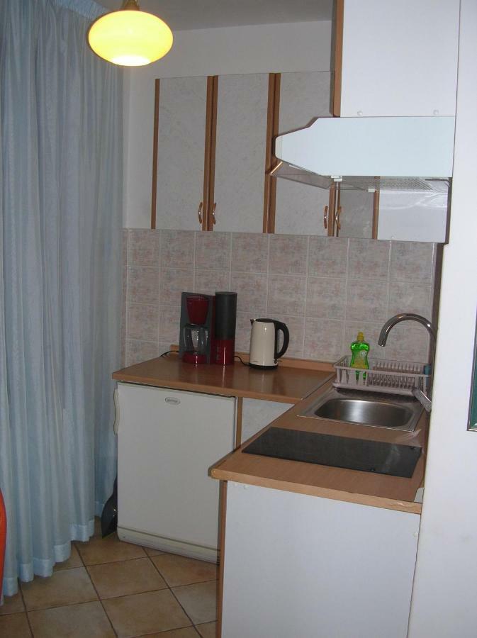 Vacation Home Lucija Slatina  外观 照片
